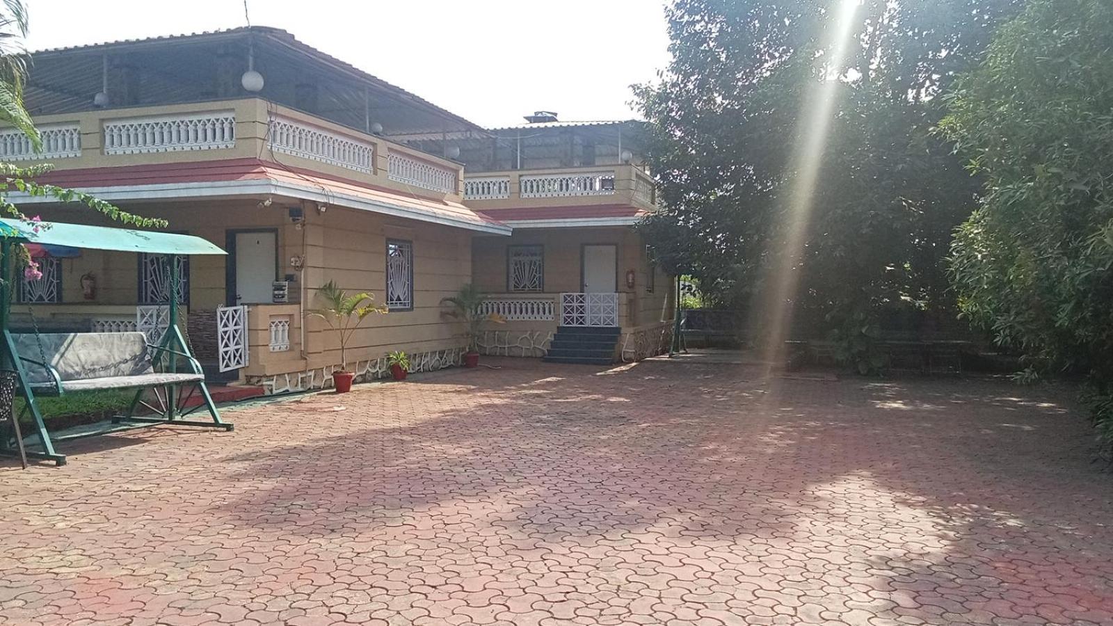 Giriraj Garden Resort Vagholi  Exterior foto